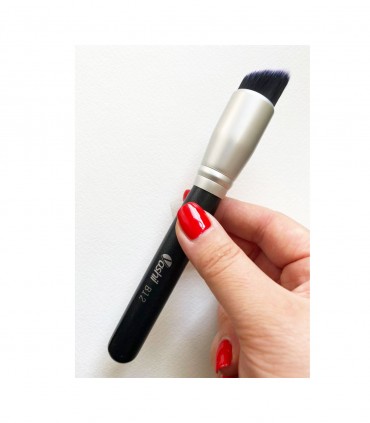 براش رژگونه یاشیل مدل B123