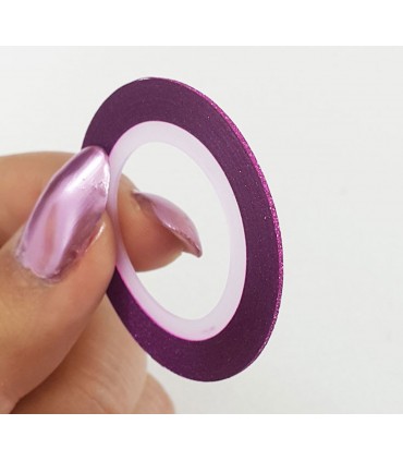 نوار طراحی ناخن باریک صورتی اکلیلی با دست