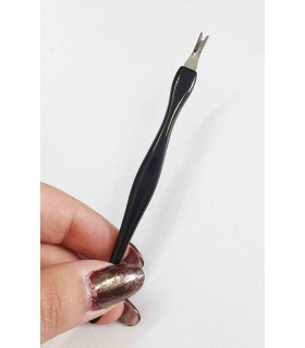 گوشه گیر ناخن با دست