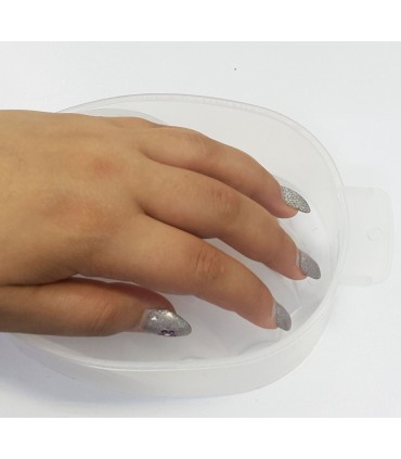 ظرف مانیکور سفید با دست