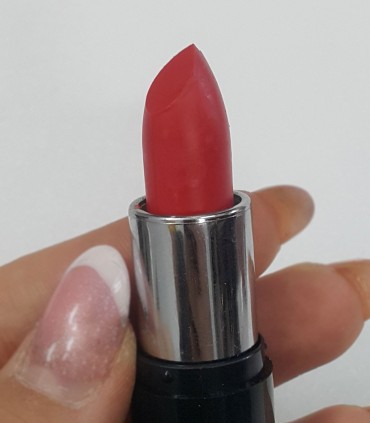 رژلب جامد free love شماره 24 رنگ