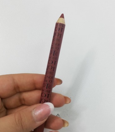 رژ لب مدادی مات نوت شماره 3 دست