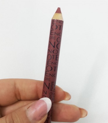 رژ لب مدادی مات نوت شماره 5 دست