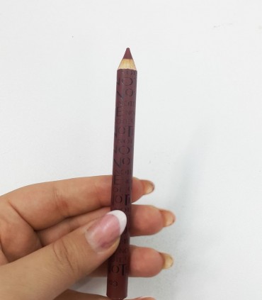 رژ لب مدادی مات نوت شماره 10دست